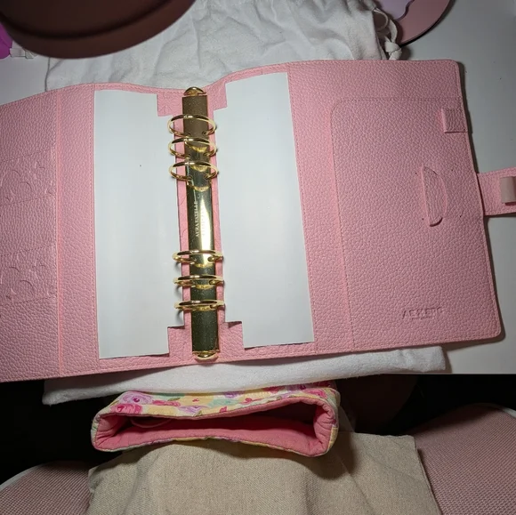 Aura Estelle Limited Edition 🌸 Scarlet Blossom Planner A5 Wide (AE x SPC) - Picture 5 of 8